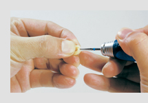 人工歯への維持孔付与